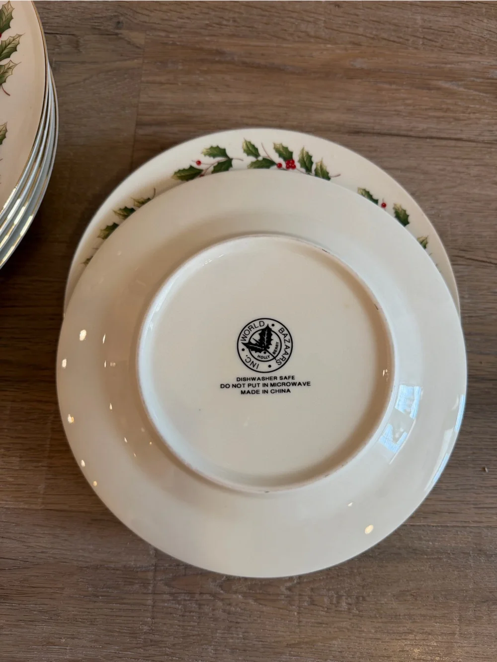 Bazaars Inc Christmas Holly Dinner & Salad Plates Set of 8 Gold Trim